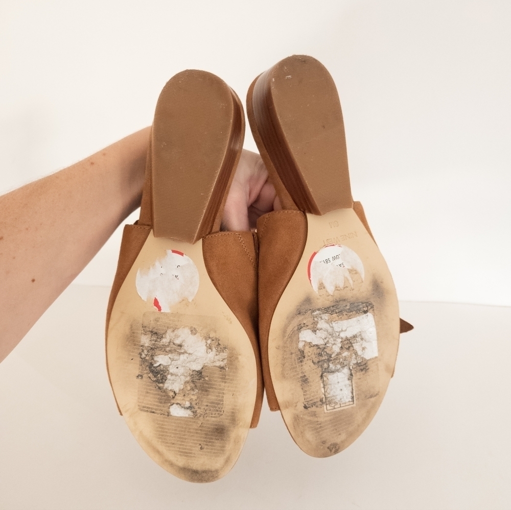Nine West Lucienne Suede Slide size 6.5 rosette - Picture 3 of 7